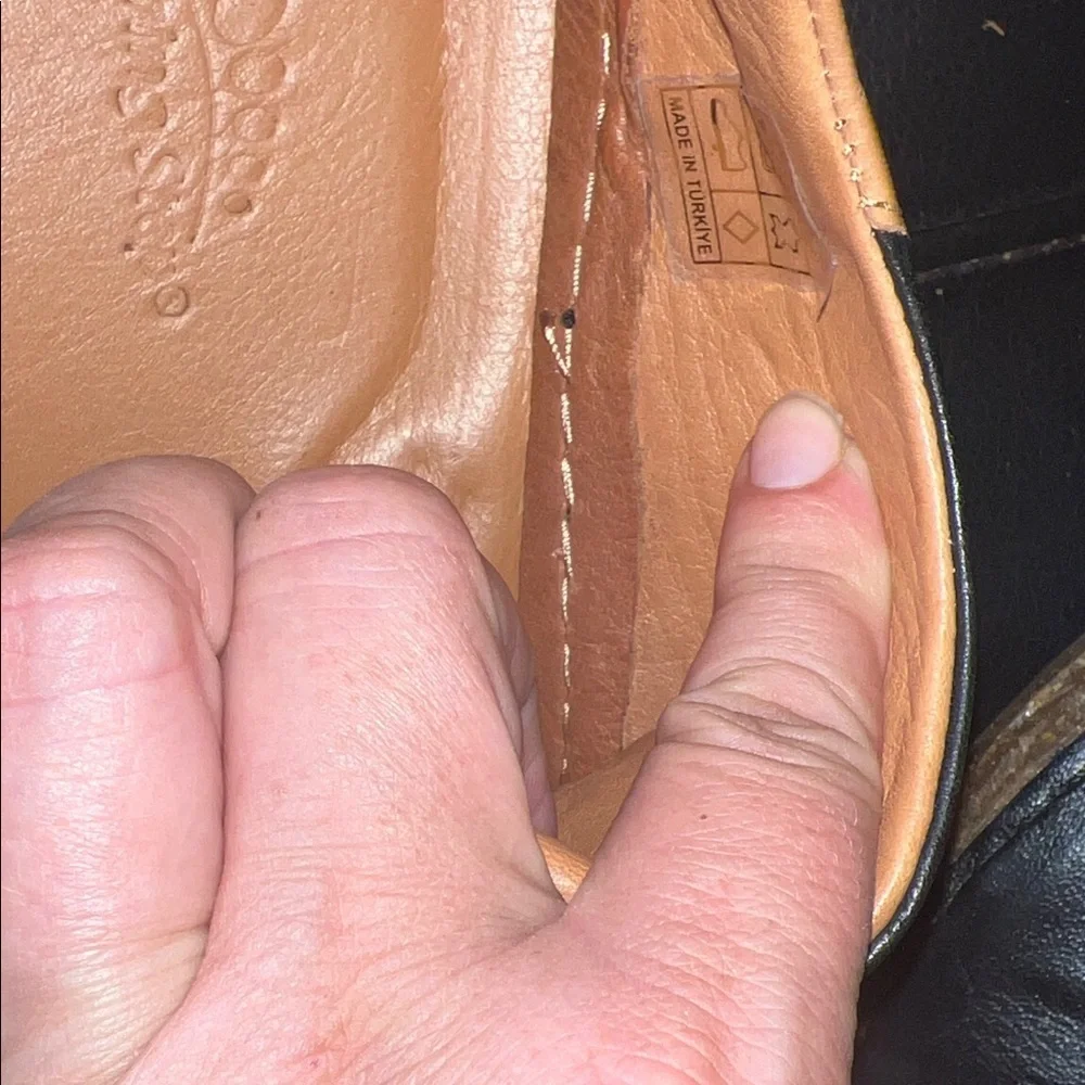 Spring Step Black Leather Men’s Chukka Boots with Tan Lining